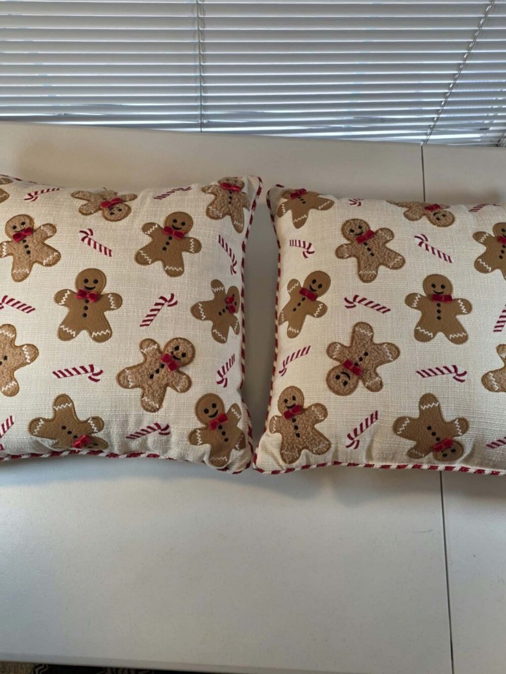 GINGERBREAD MAN CANDY CANE THROW PILLOWS CHRISTMAS FESTIVE HOLIDAY (2) 16 X 16